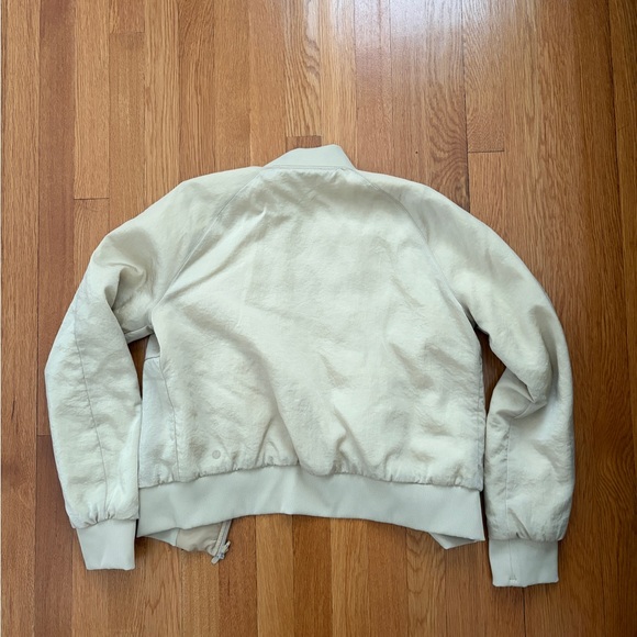Lululemon nonstop bomber reversible jacket tan size 8 - Picture 3 of 4